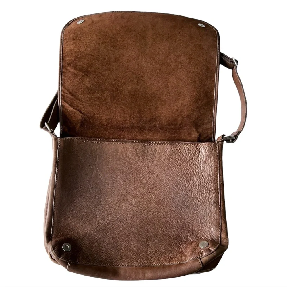 Valentina In Pelle Pebbled Leather Messenger Bag - Unisex